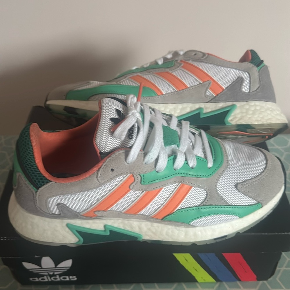 Men’s Adidas Tresc Run size 9.5